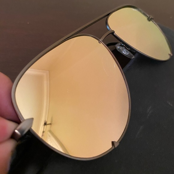 Quay Australia Sunglasses - Picture 3 of 10